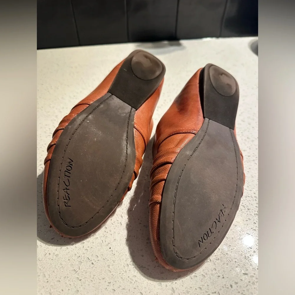 Kenneth Cole•Slip-on Loafers (8) - Picture 5 of 8